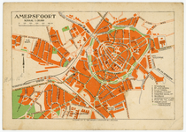 605542 Plattegrond van de stad Amersfoort met weergave van de bebouwing, het stratenplan met vermelding van ...